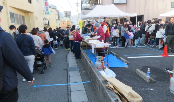勝川駅前通商店街振興組合　勝川弘法市